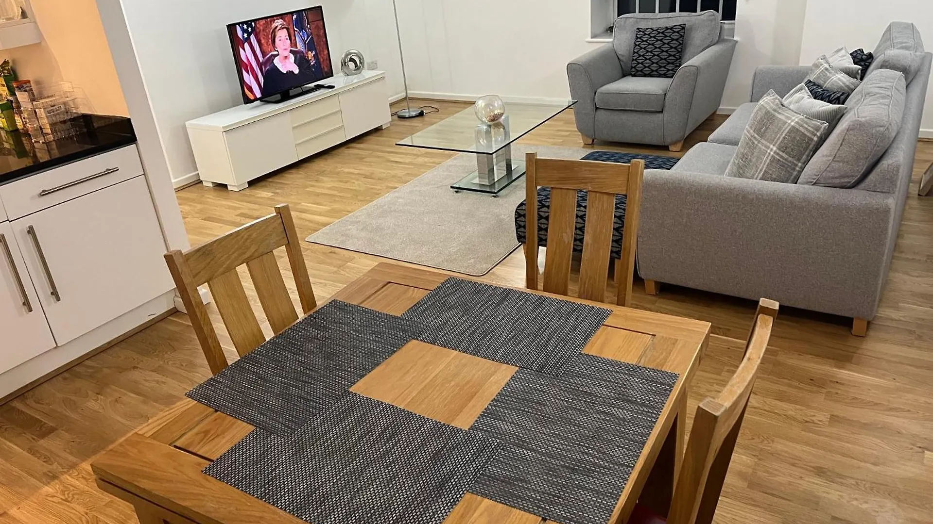 Guest house Ensuite Room In Royal Victoria Excel O2 Arena London
