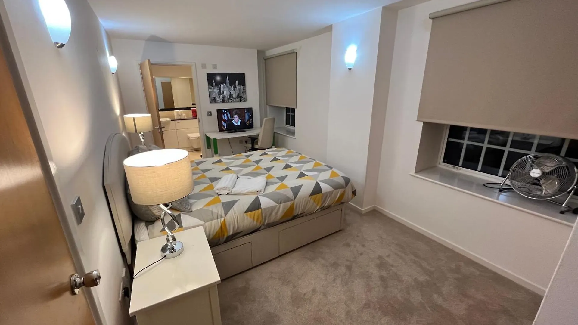 Ensuite Room In Royal Victoria Excel O2 Arena 런던 0*,